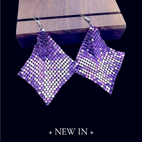 Purple and silver Sequin Dangle Earrings NWT - Picture 2 of 4
